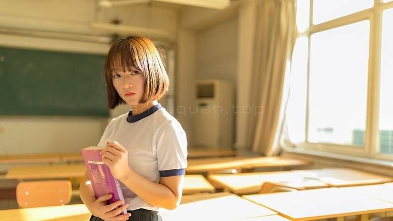 室内一角,充气娃娃,电视背景墙,美女,装修效果图